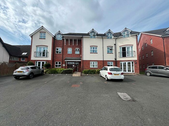 2 Bedroom Flat To Rent In Poplar Road, Dorridge, Solihull, West Midlands, B93