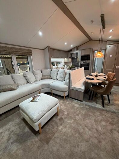 2 Bedroom Caravan For Sale In McNairston, Ayr, KA6