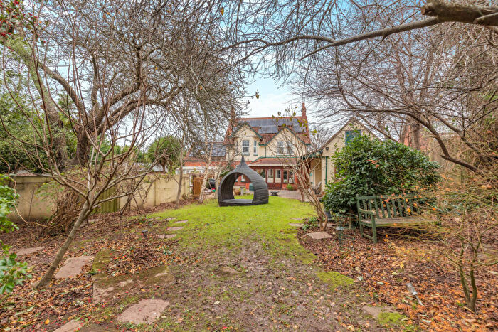 5 Bedroom Detached House For Sale In Littleham Road, Exmouth, EX8