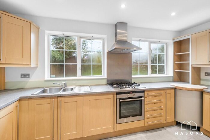 5 Bedroom Detached House To Rent In Wellingham Avenue, Hitchin, Hertfordshire, SG5