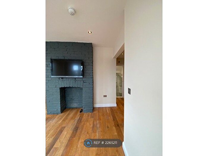 1 Bedroom Flat To Rent In Gloucester Road, Horfield, Bristol, BS7
