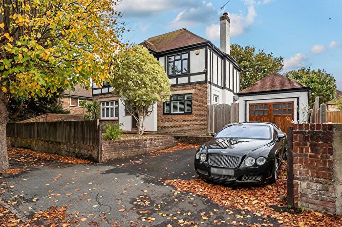 4 Bedroom Detached House For Sale In Victoria Drive, Bognor Regis, PO21