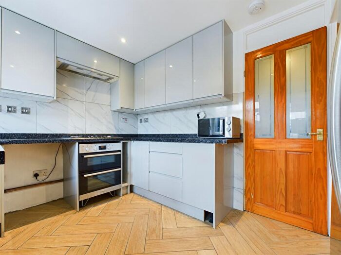 3 Bedroom Terraced House To Rent In Haydn Road, Brighton Hill, Basingstoke, RG22