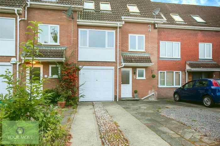 3 Bedroom Terraced House To Rent In Romney Drive, Bromley, BR1