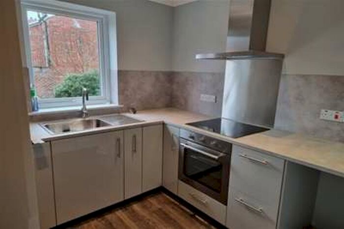 1 Bedroom Flat To Rent In Stockport Road, Cheadle, SK8