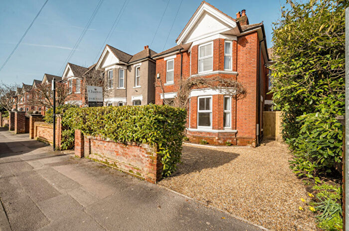 4 Bedroom Detached House For Sale In Welbeck Avenue, Highfield, Southampton, Hampshire, SO17