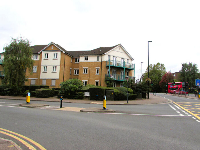 2 Bedroom Flat To Rent In Orchid Court, Harrow, Middlesex, HA3