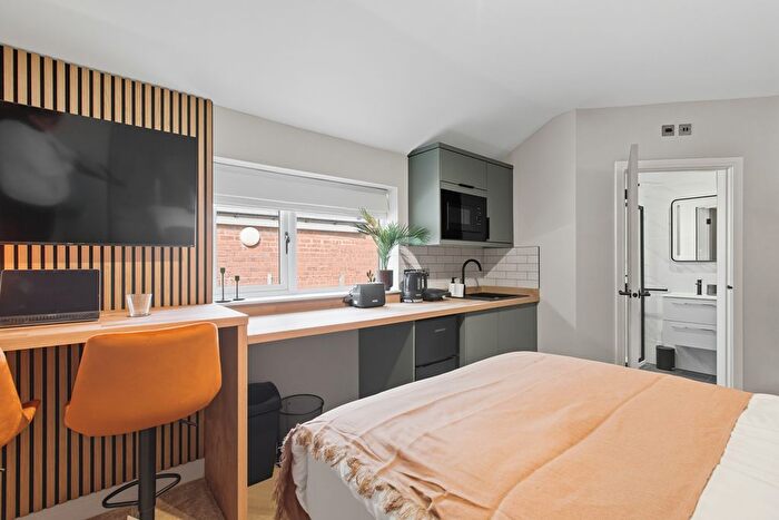 Studio To Rent In Bearwood Road, Smethwick, B66