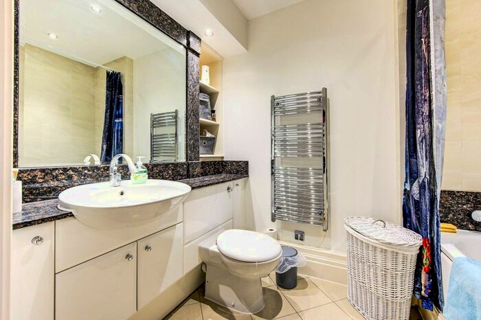 2 Bedroom Flat To Rent In Harbour Reach, Imperial Wharf, London, SW6