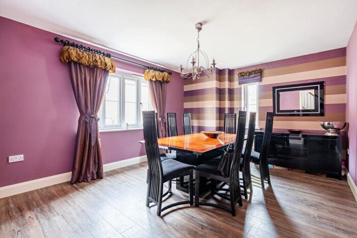 4 Bedroom Detached House For Sale In Victory Avenue, Bradwell, NR31