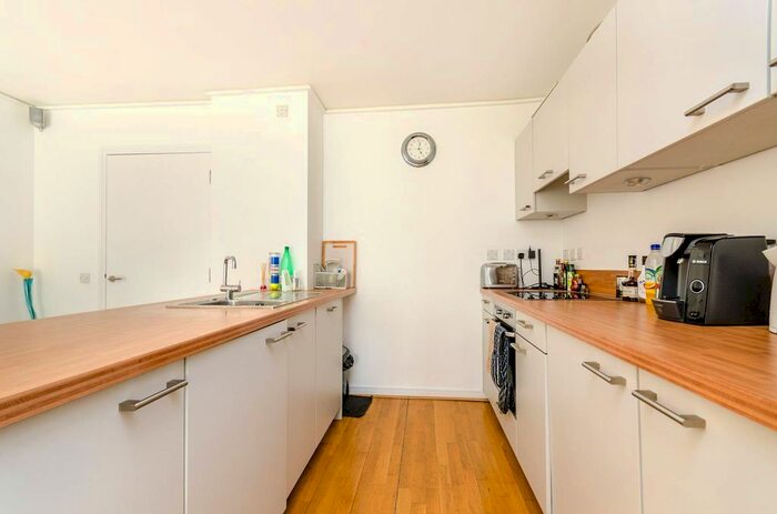 2 Bedroom Flat To Rent In Maurer Court, Greenwich, London, SE10