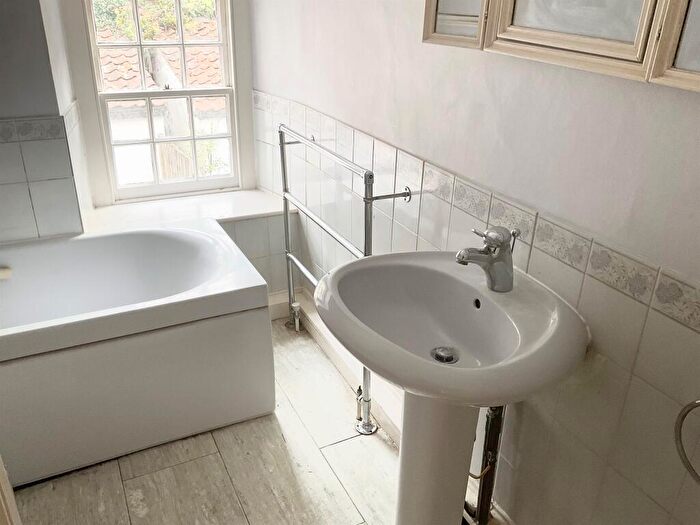2 Bedroom Cottage For Sale In Trym Road, Bristol, BS9