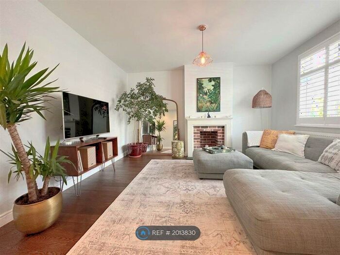 3 Bedroom Terraced House To Rent In Falmer Road, Enfield, EN1