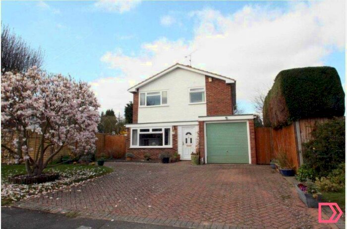 4 Bedroom Detached House To Rent In Nash Close, Earley, Berkshire, RG6