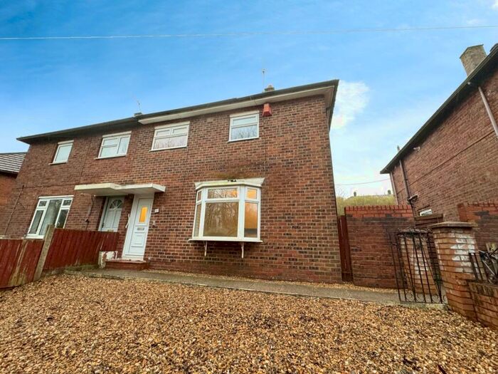 3 Bedroom Semi-Detached House To Rent In Lockington Avenue, Stoke-on-Trent, Staffordshire, ST2