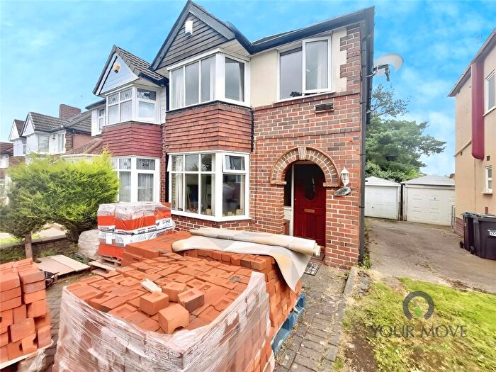 3 Bedroom Semi-Detached House For Sale In Jiggins Lane, Birmingham, West Midlands, B32