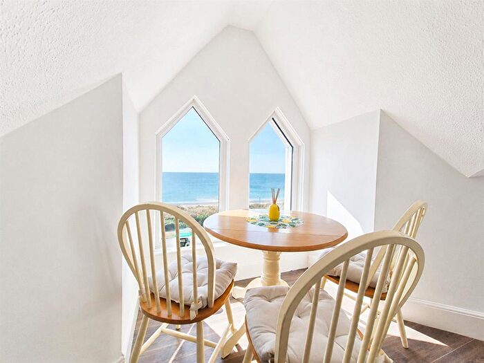 3 Bedroom Flat To Rent In Victoria Parade, Pwllheli, LL53