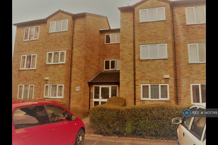 1 Bedroom Flat To Rent In Amber Court, Swindon, SN1