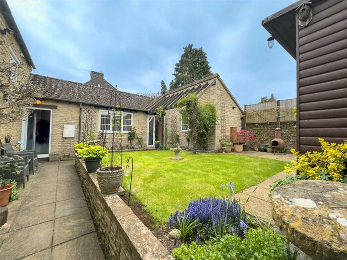 1 Bedroom Bungalow To Rent In Queen Street, Eynsham, Witney, Oxfordshire, OX29