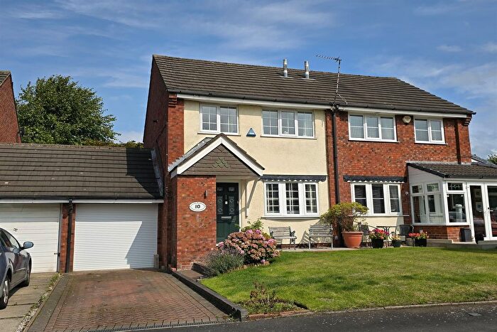 3 Bedroom Semi-Detached House For Sale In Waveney Drive, Altrincham, WA14