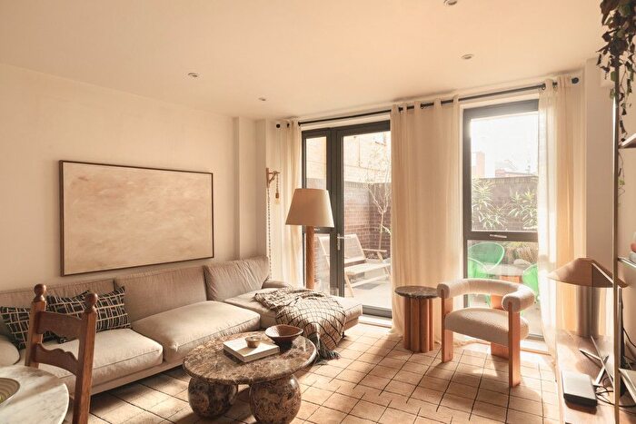 1 Bedroom Flat For Sale In Lancaster Street, Waterloo, SE1