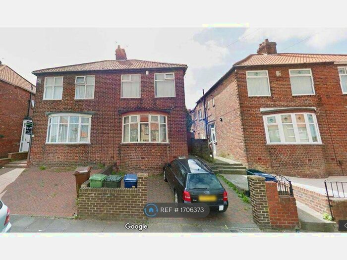 3 Bedroom Semi-Detached House To Rent In Hadrian Road, Newcastle Upon Tyne, NE4
