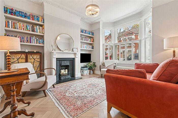 1 Bedroom Flat For Sale In Marney Road, SW11