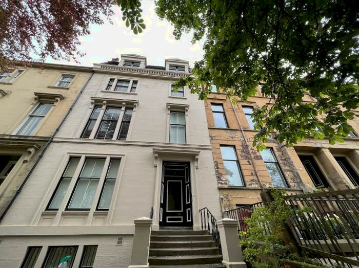 2 Bedroom Flat To Rent In Hamilton Drive Flat /., G12