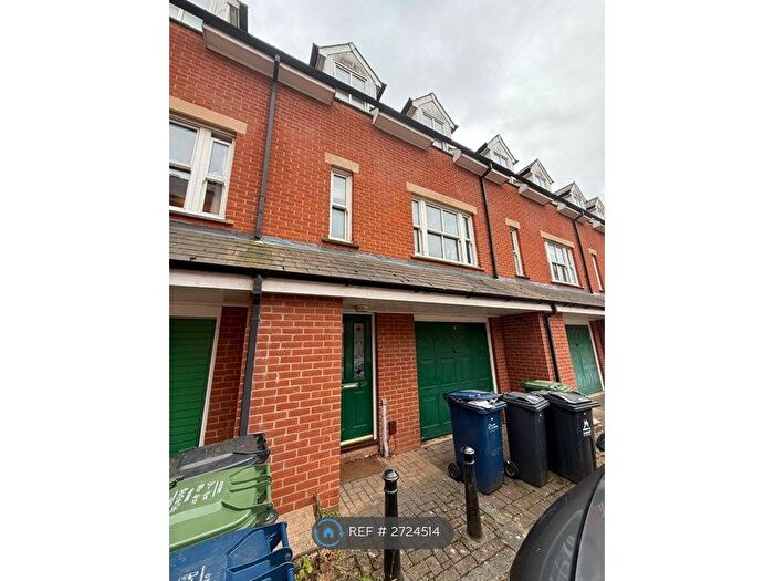 4 Bedroom Flat To Rent In Ravensworth Gardens, Cambridge, CB1