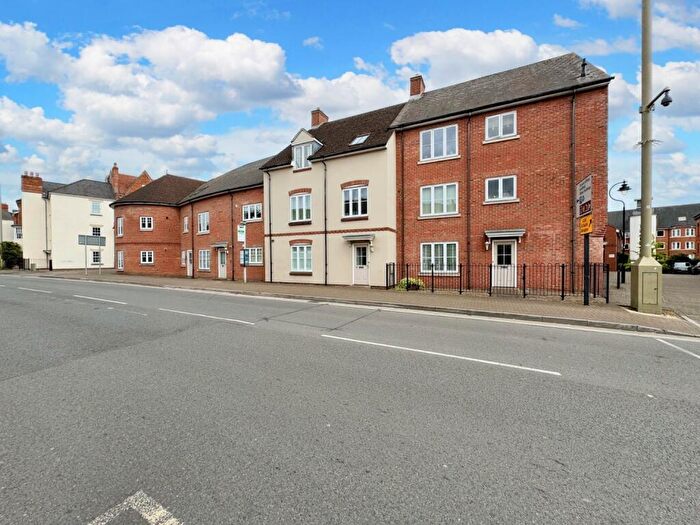 2 Bedroom Apartment For Sale In Vineyard, Abingdon, OX14