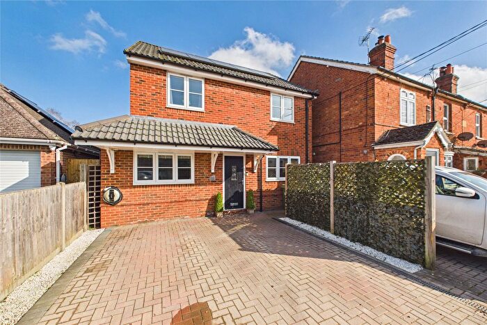 3 Bedroom Detached House For Sale In Green Lane, Sandhurst, Berkshire, GU47