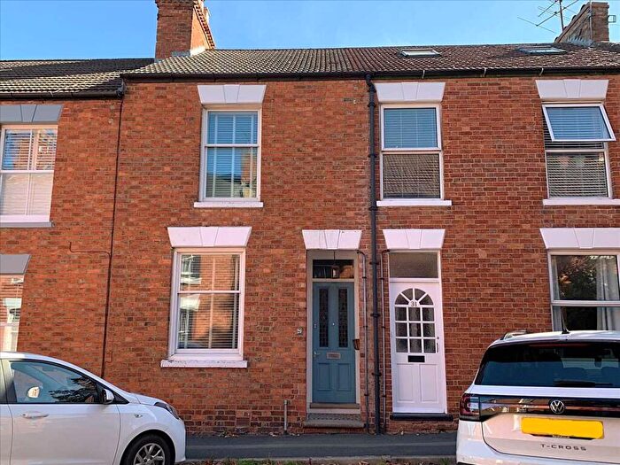 3 Bedroom Terraced House For Sale In Bedford Street, Wolverton, Milton Keynes, MK12
