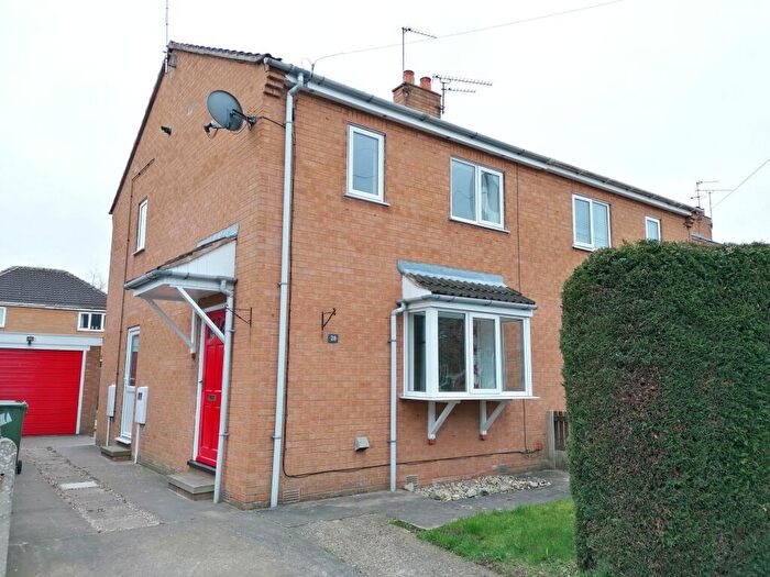 3 Bedroom Semi-Detached House To Rent In Maryfield Close, Retford, DN22
