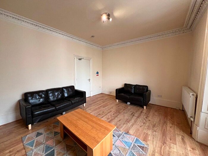 3 Bedroom Flat To Rent In Perth Road, West End, Dundee, DD1