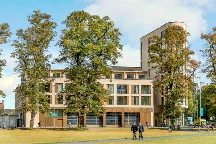 3 Bedroom Flat To Rent In Parkside Place, Parkside, Cambridge, CB1