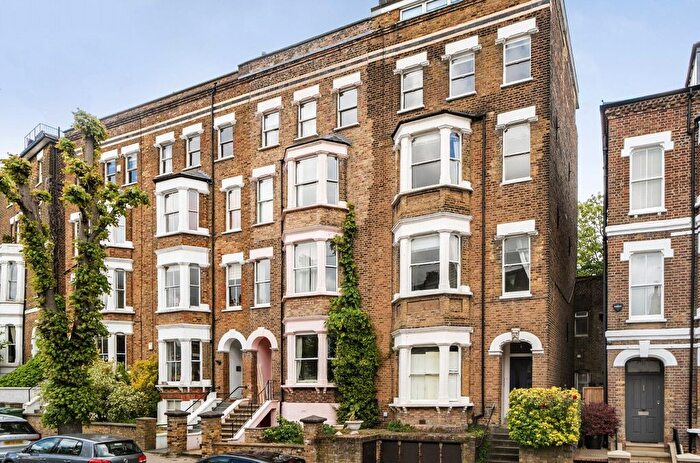 4 Bedroom Flat For Sale In South Hill Park, Hampstead Heath, NW3