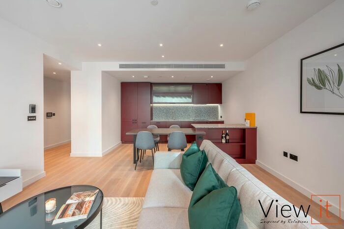 2 Bedroom Flat To Rent In Embassy Gardens, Nine Elms, London, SW11