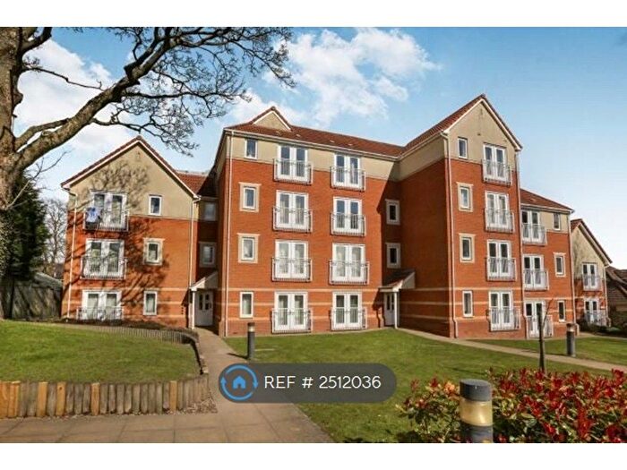 2 Bedroom Flat To Rent In Parkhall Gardens, Wolverhampton, WV4
