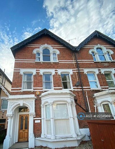 2 Bedroom Flat To Rent In London, London, N4