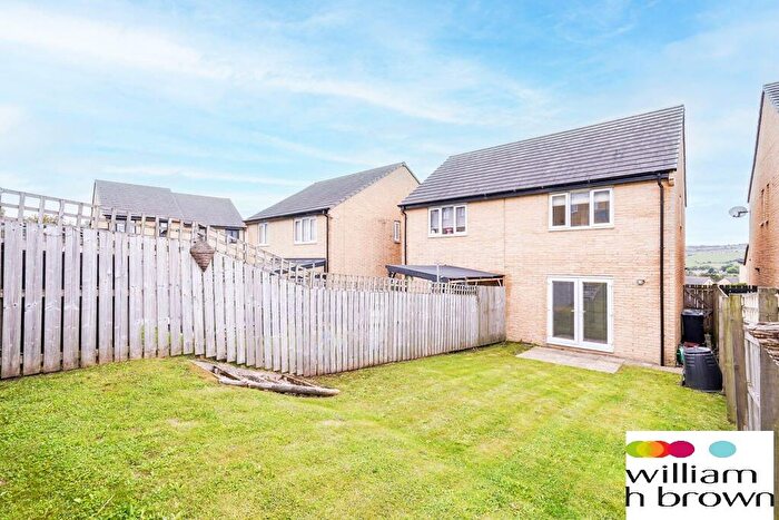 2 Bedroom Semi-Detached House For Sale In Beck Bridge Lane, Allerton, Bradford, BD15