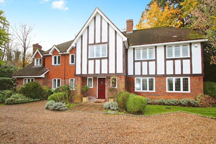 5 Bedroom Detached House To Rent In South Park Drive, Gerrards Cross, SL9