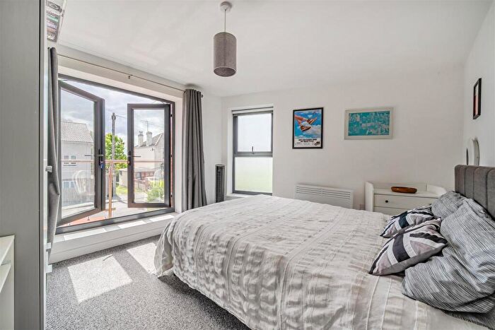 2 Bedroom Flat For Sale In Melton Crescent, Horfield, BS7