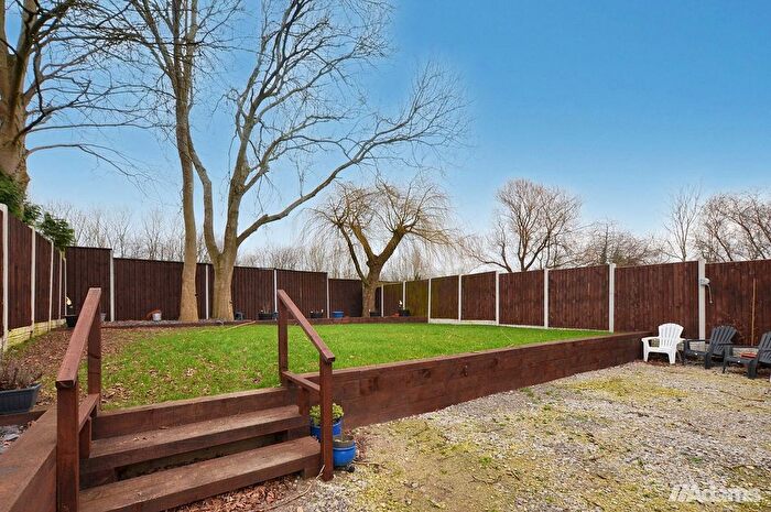3 Bedroom Bungalow For Sale In Aston Green, Preston Brook, WA7