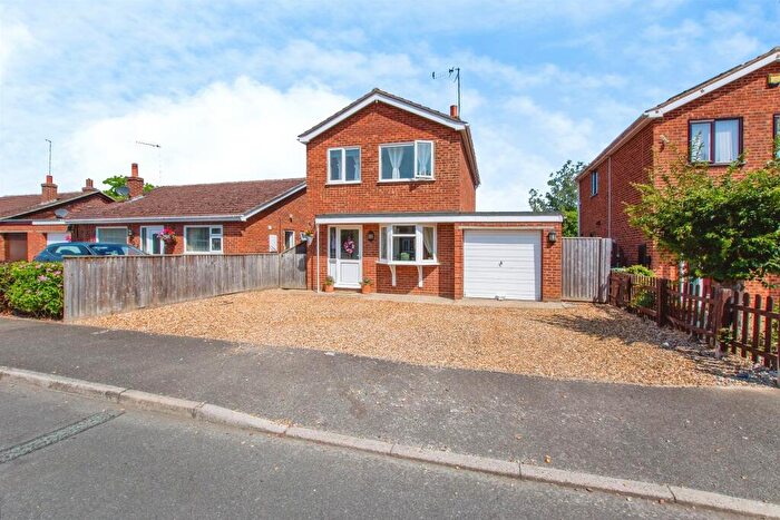 3 Bedroom Detached House For Sale In Queen Elizabeth Drive, Wisbech, PE13