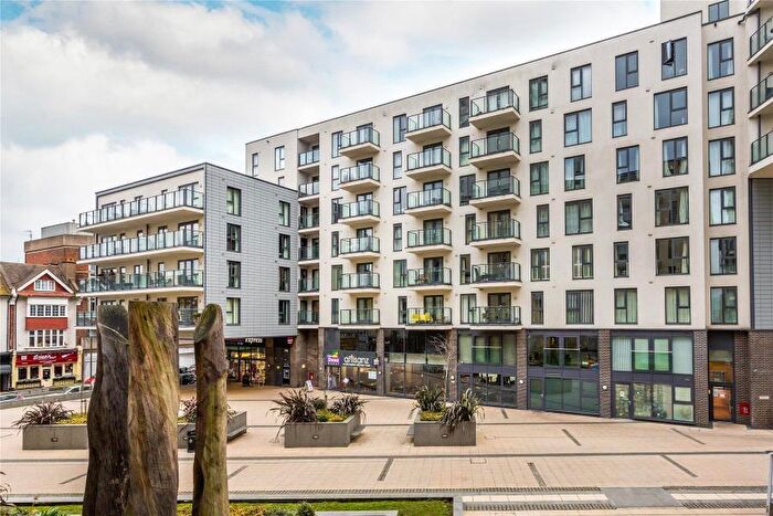 1 Bedroom Apartment To Rent In Woking, Surrey, GU22