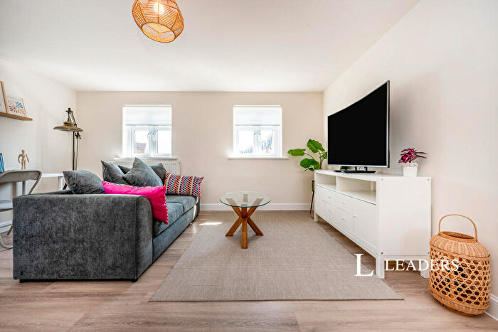 2 Bedroom Maisonette To Rent In Lapwing Road, Wixams, Bedfordshire, MK42