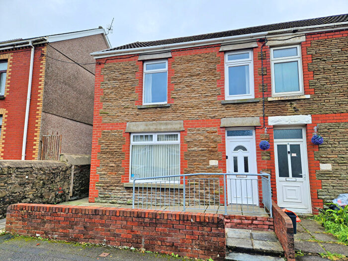3 Bedroom End Of Terrace House For Sale In Garth Street, Kenfig Hill, CF33