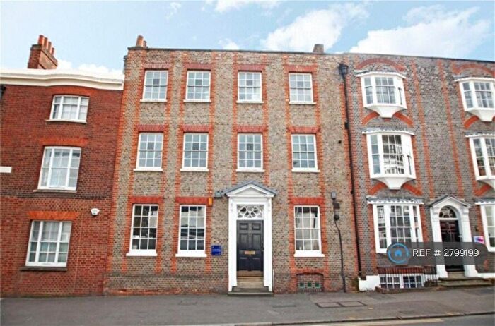 1 Bedroom Flat To Rent In Castle Street, Reading, RG1
