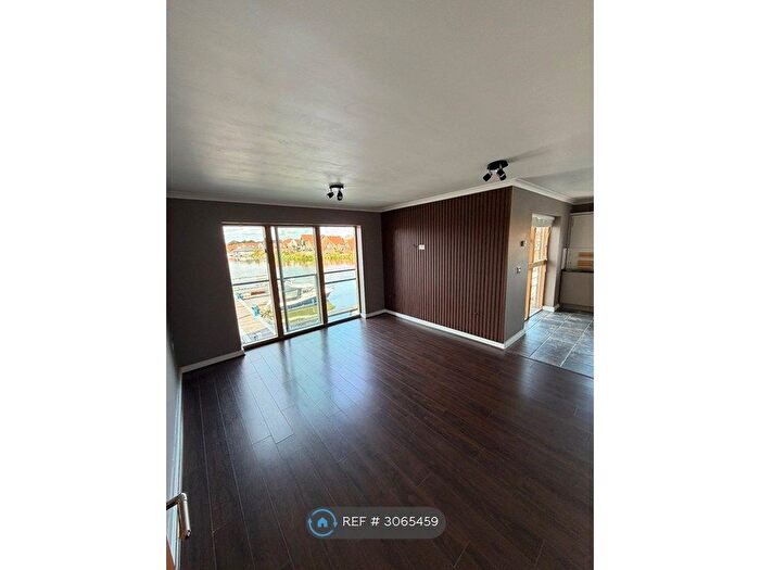 2 Bedroom Flat To Rent In Marine Approach, Lincoln, LN1