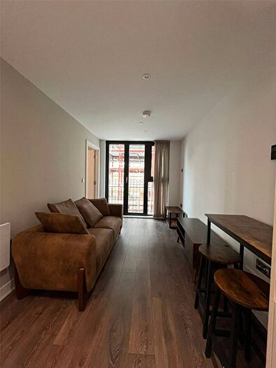 1 Bedroom Flat To Rent In West Waterloo Place, Triskelion Way, Liverpool, L3